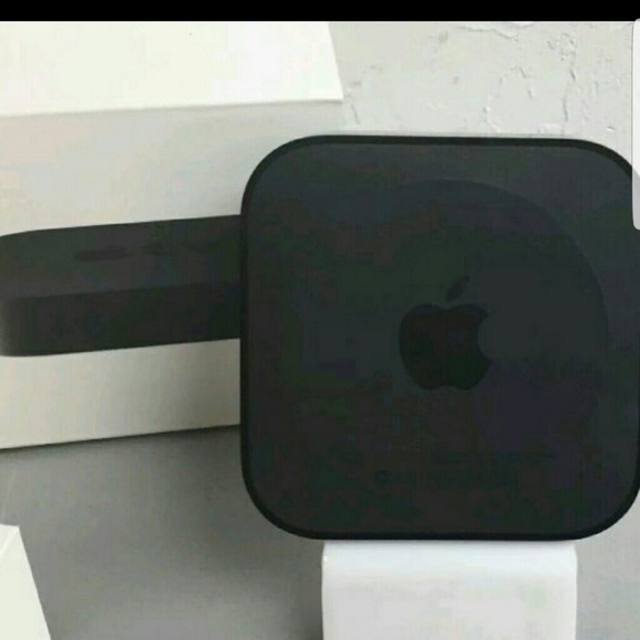 Gently used apple tv 2 - Picture 2 of 3